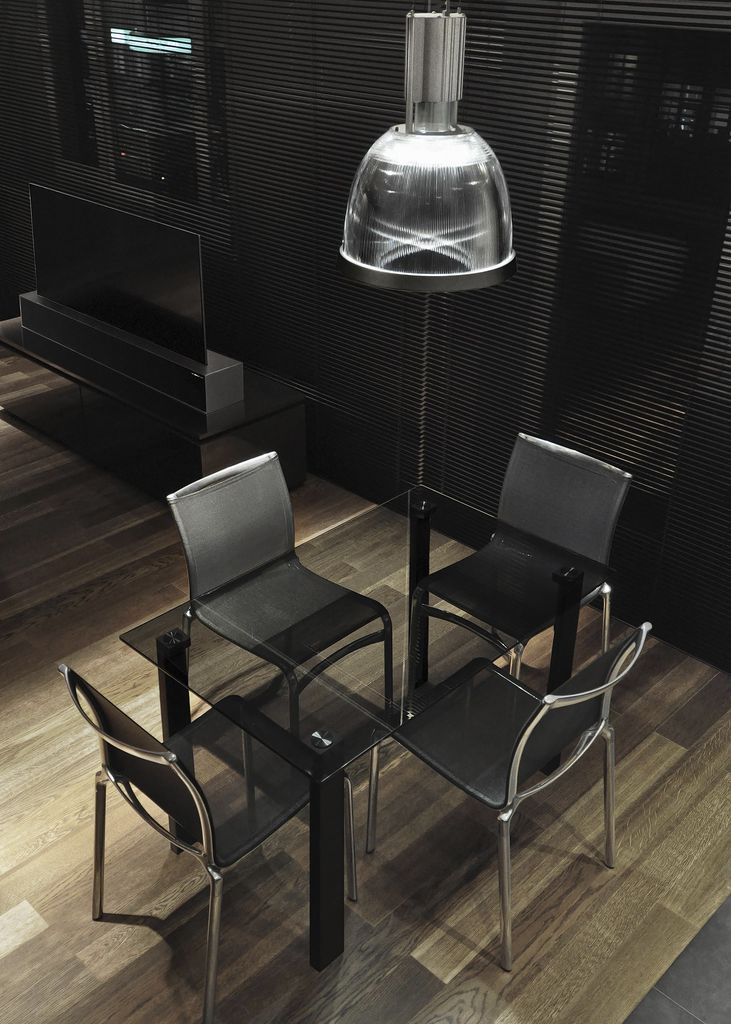 BACHELOR`S APARTMENT