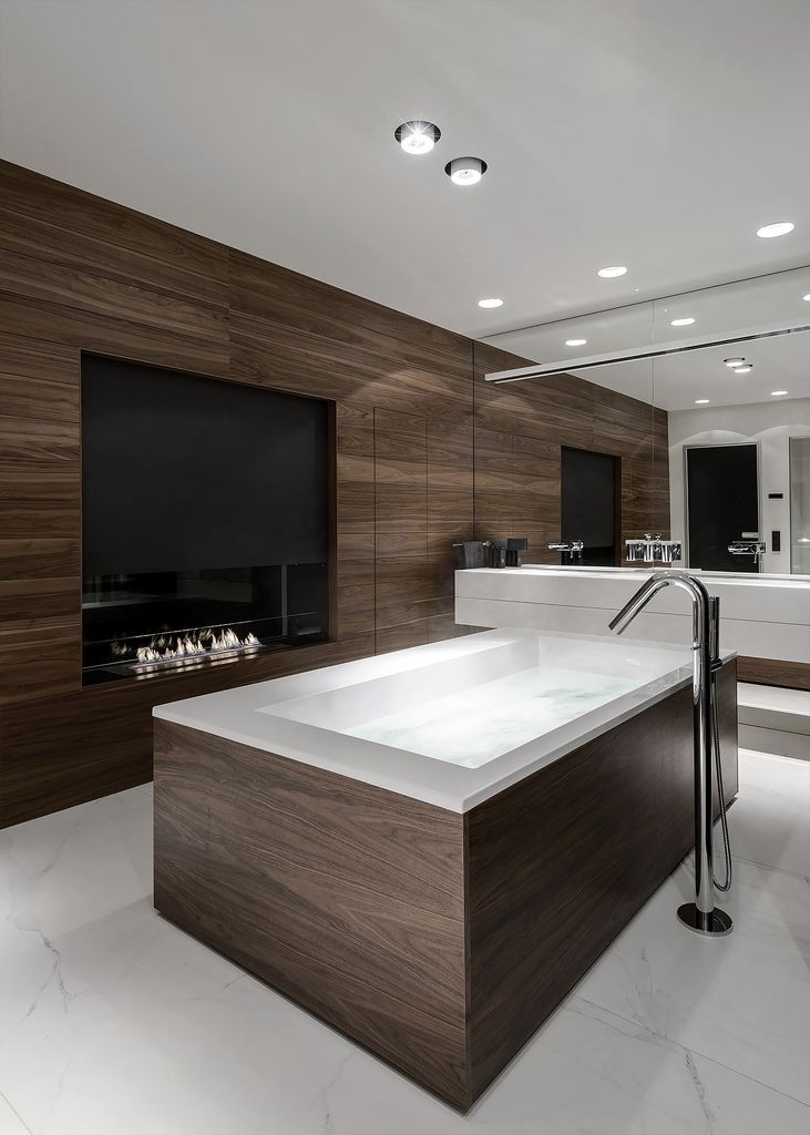 FAMILY TOWNHOUSE
